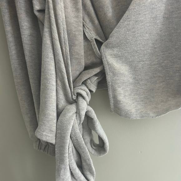 Revolve Majorelle Booker Knit Wrap Sweater Sz S - Picture 9 of 9